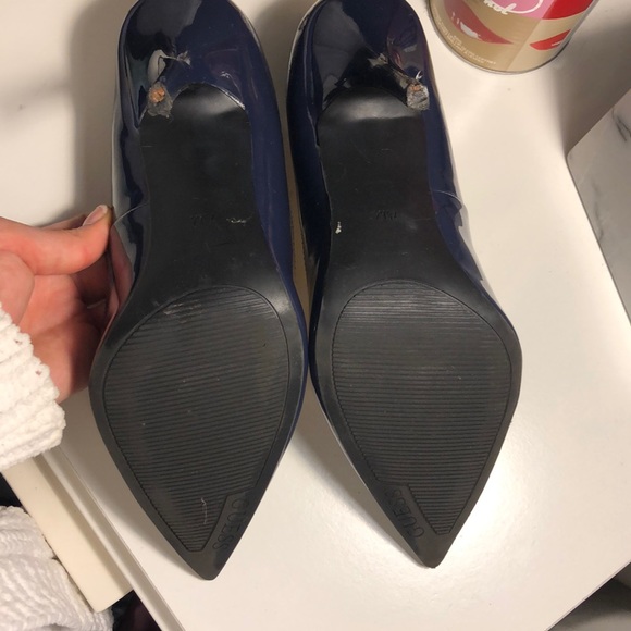 {Guess} blue patent pumps - Picture 4 of 5